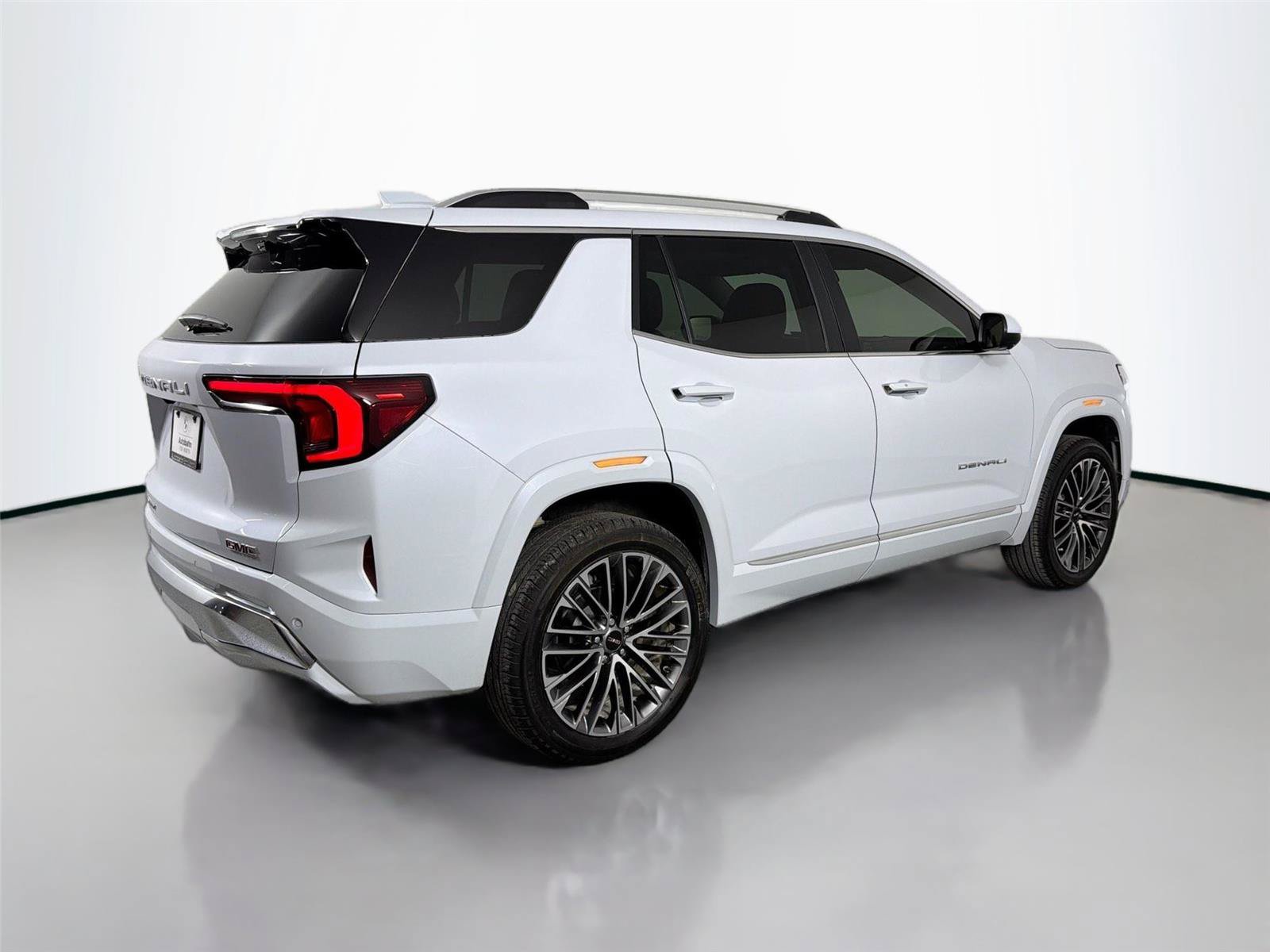 Used 2026 GMC Terrain Denali AWD/4WD image 5