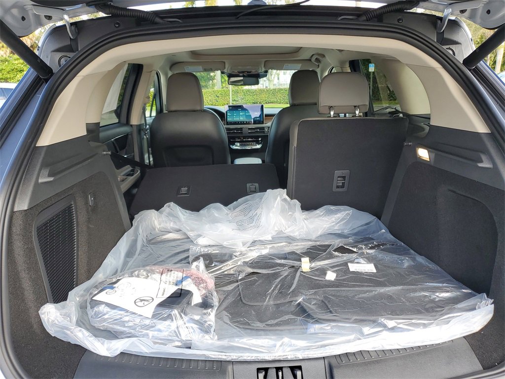 New 2026 Lincoln Corsair Grand Touring image 6