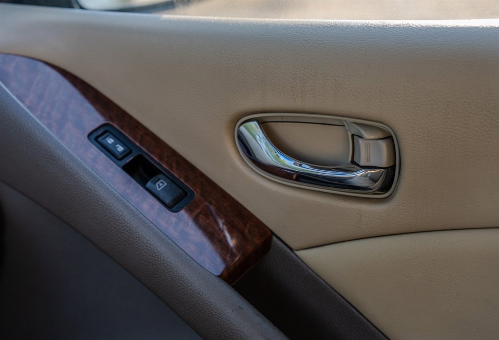 Used 2010 Nissan Murano LE w/ Navigation Pkg FWD image 24
