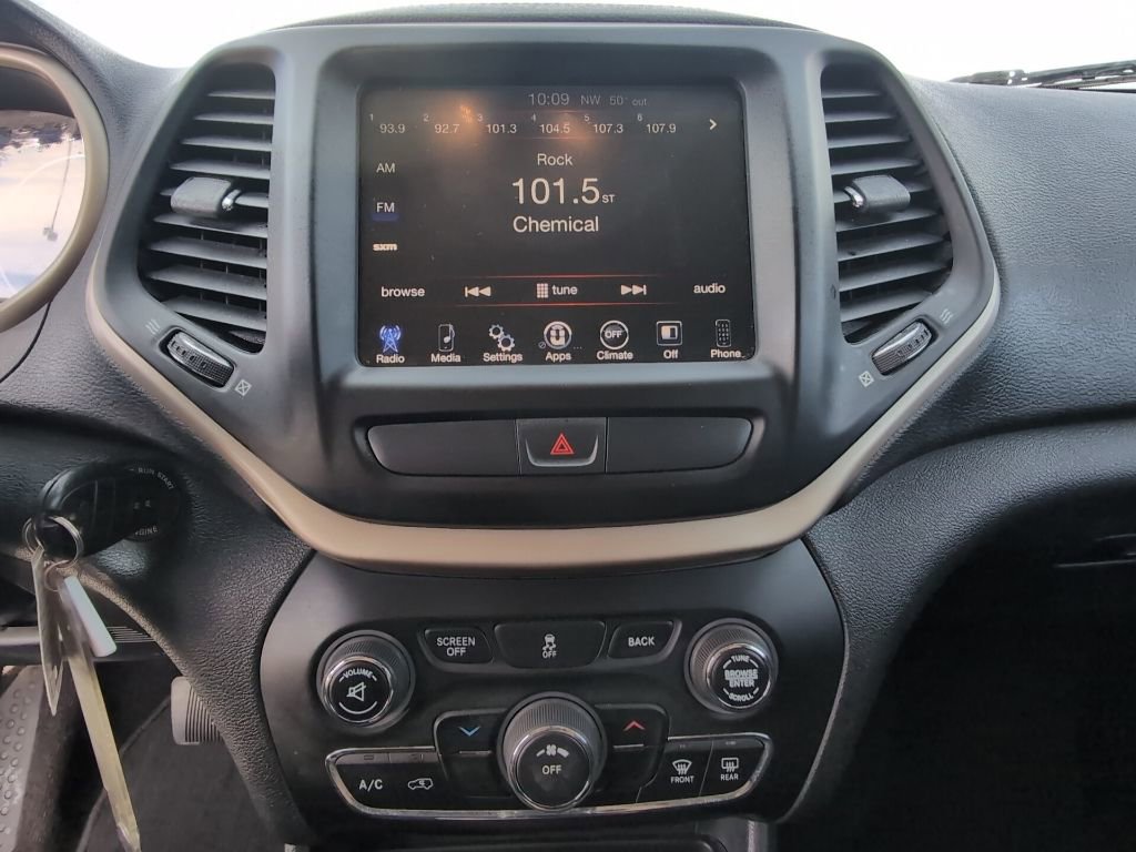 Used 2016 Jeep Cherokee Latitude image 20