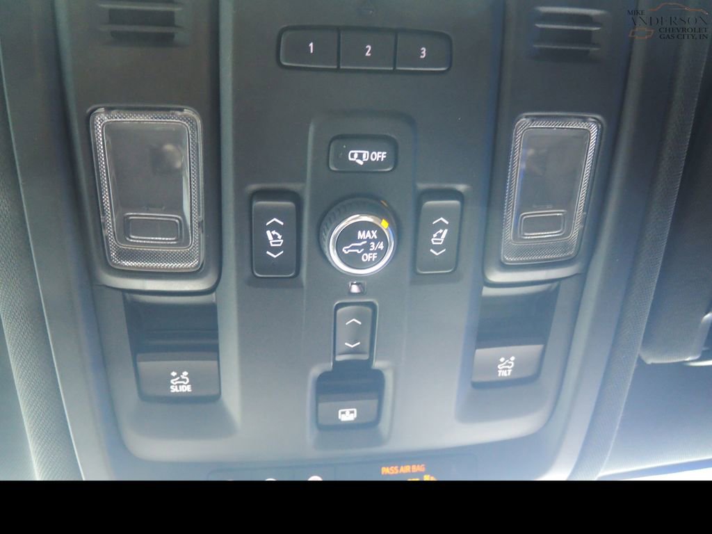 Used 2023 Chevrolet Suburban High Country w/ Advanced Technology Package image 28