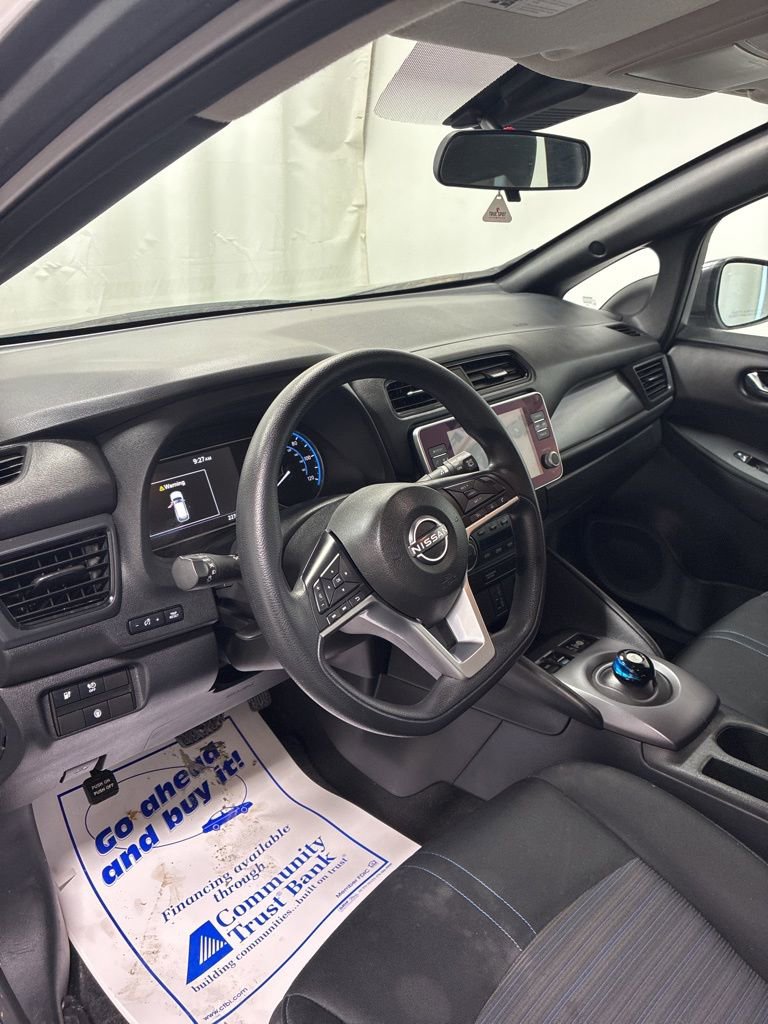 Used 2023 Nissan Leaf S image 10