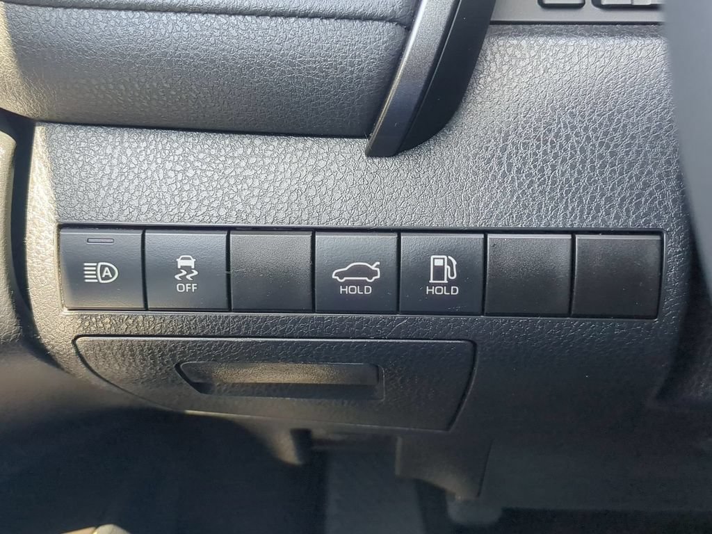 Used 2022 Toyota Camry SE w/ Carpet Mat Package (TMS) FWD image 21