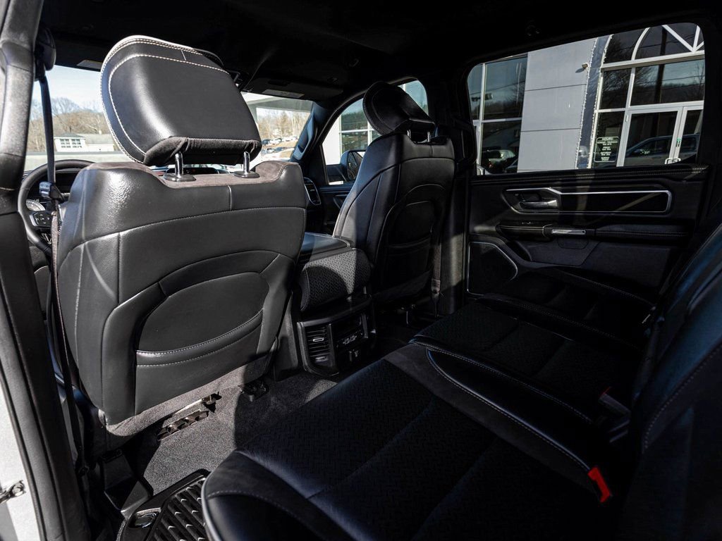 Used 2025 RAM 1500 Laramie image 27