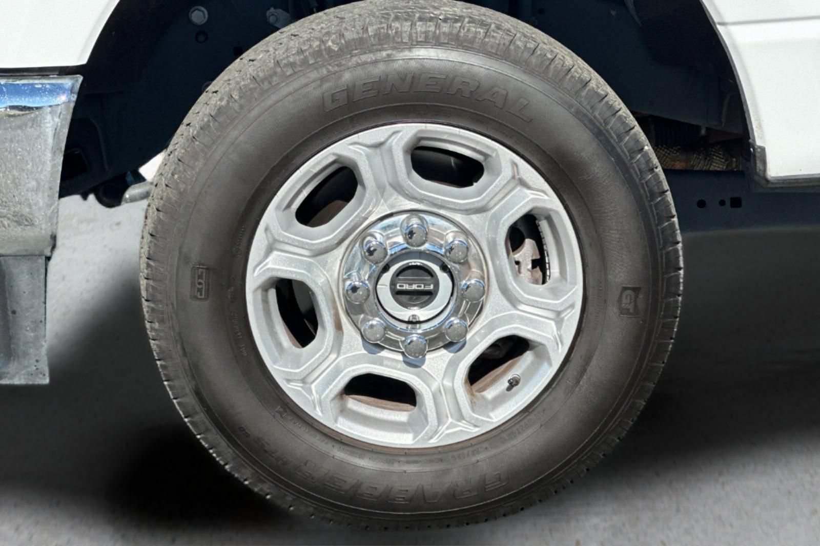 Used 2025 Ford F250 XLT AWD/4WD image 22