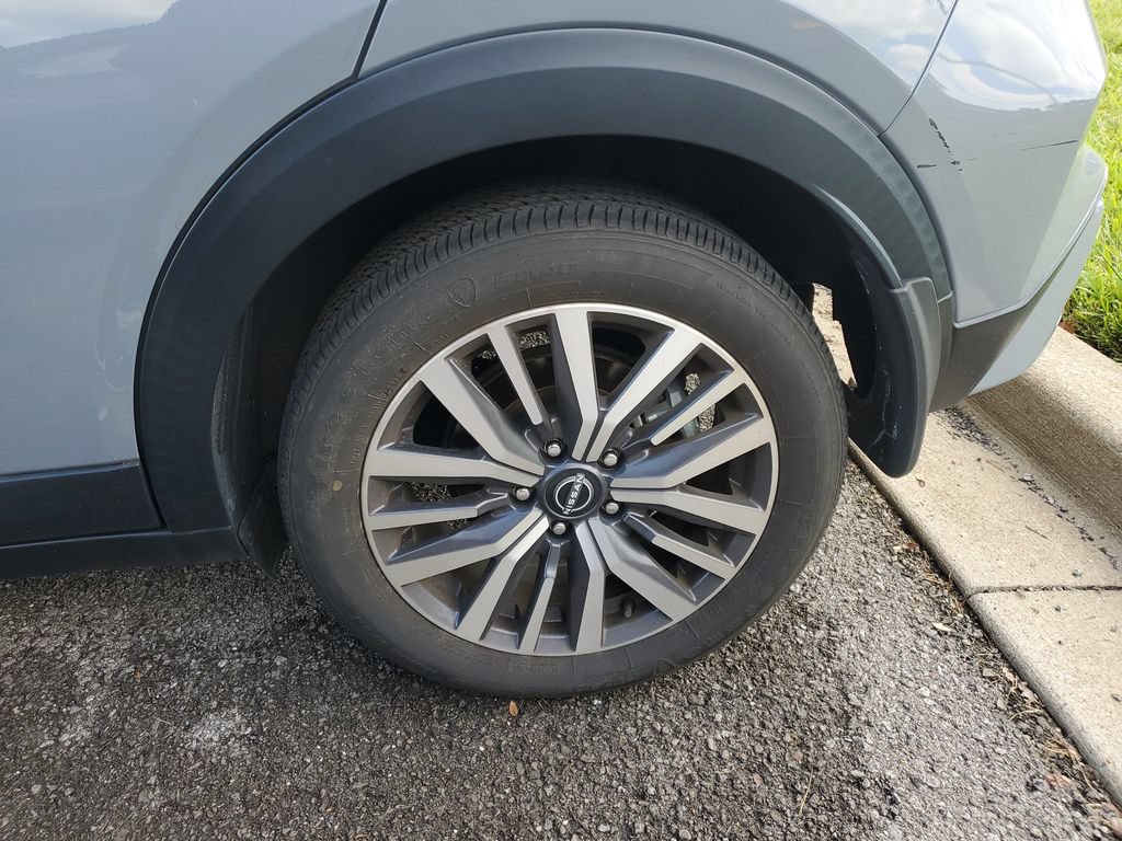 Certified 2023 Nissan Kicks SV FWD image 10