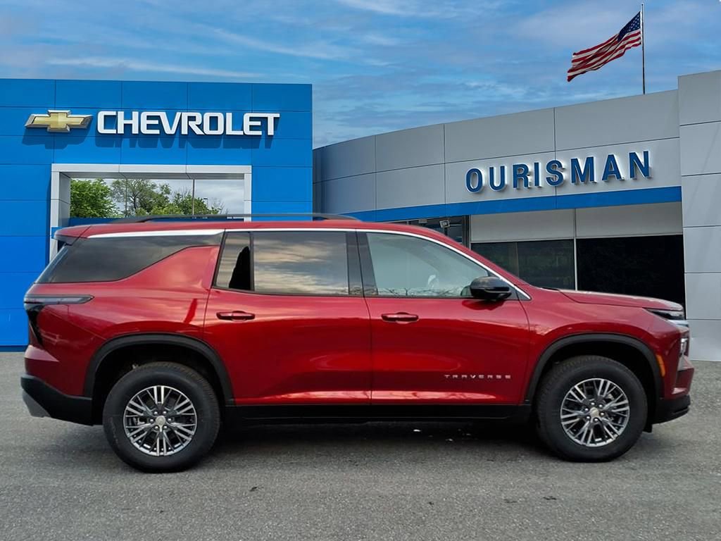 New 2026 Chevrolet Traverse LT image 2