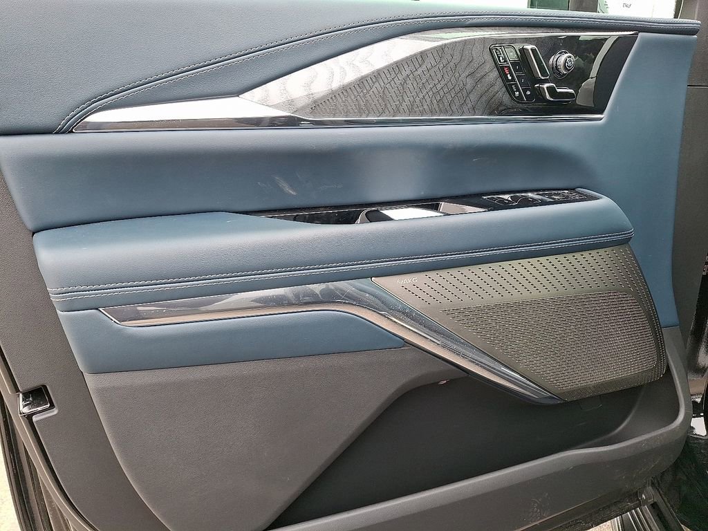 New 2025 Cadillac Escalade IQ Luxury 2 image 36