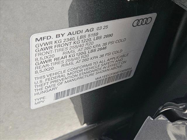 Used 2025 Audi Q3 2.0T Premium Plus w/ Premium Plus Package AWD/4WD image 24