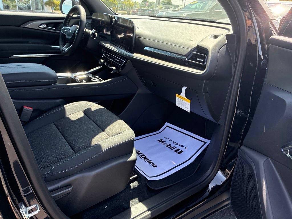 New 2026 Chevrolet Traverse LT w/ Midnight/Sport Edition AWD/4WD image 36