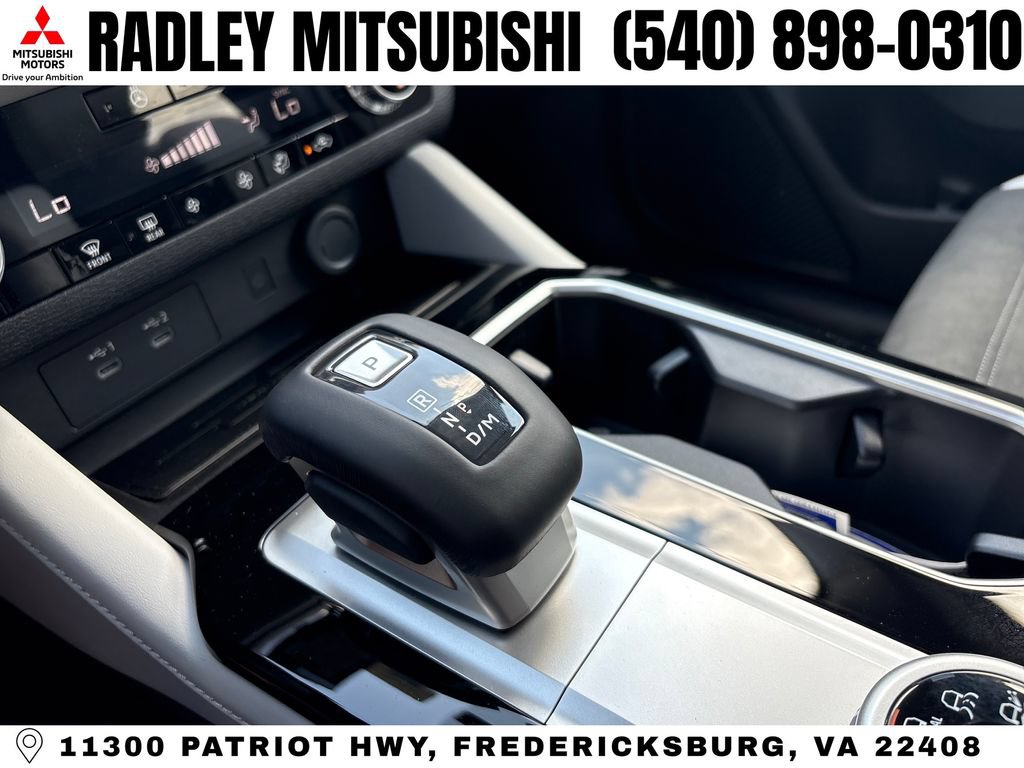 New 2026 Mitsubishi Outlander SE AWD/4WD image 7