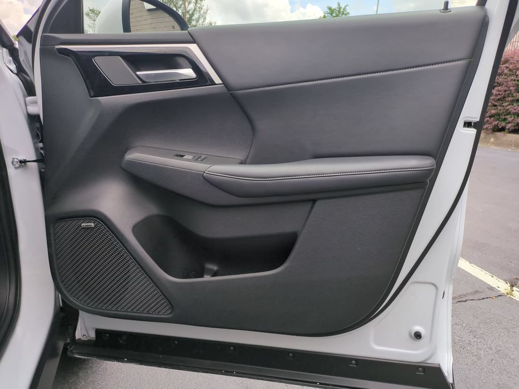 Used 2025 Mitsubishi Outlander SE AWD/4WD image 34