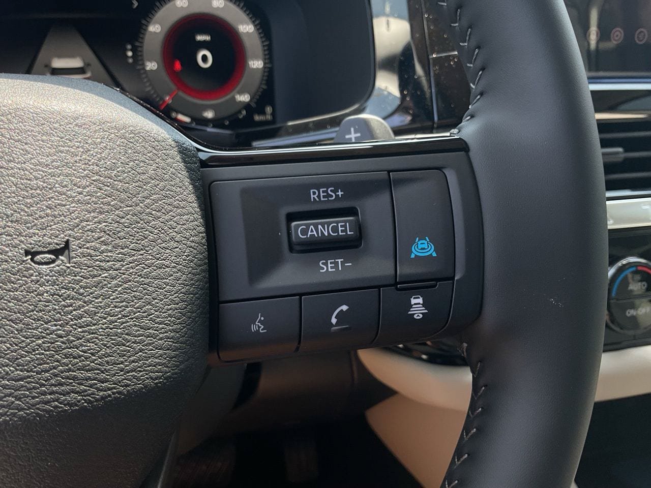 New 2026 Nissan Pathfinder SL AWD/4WD image 33