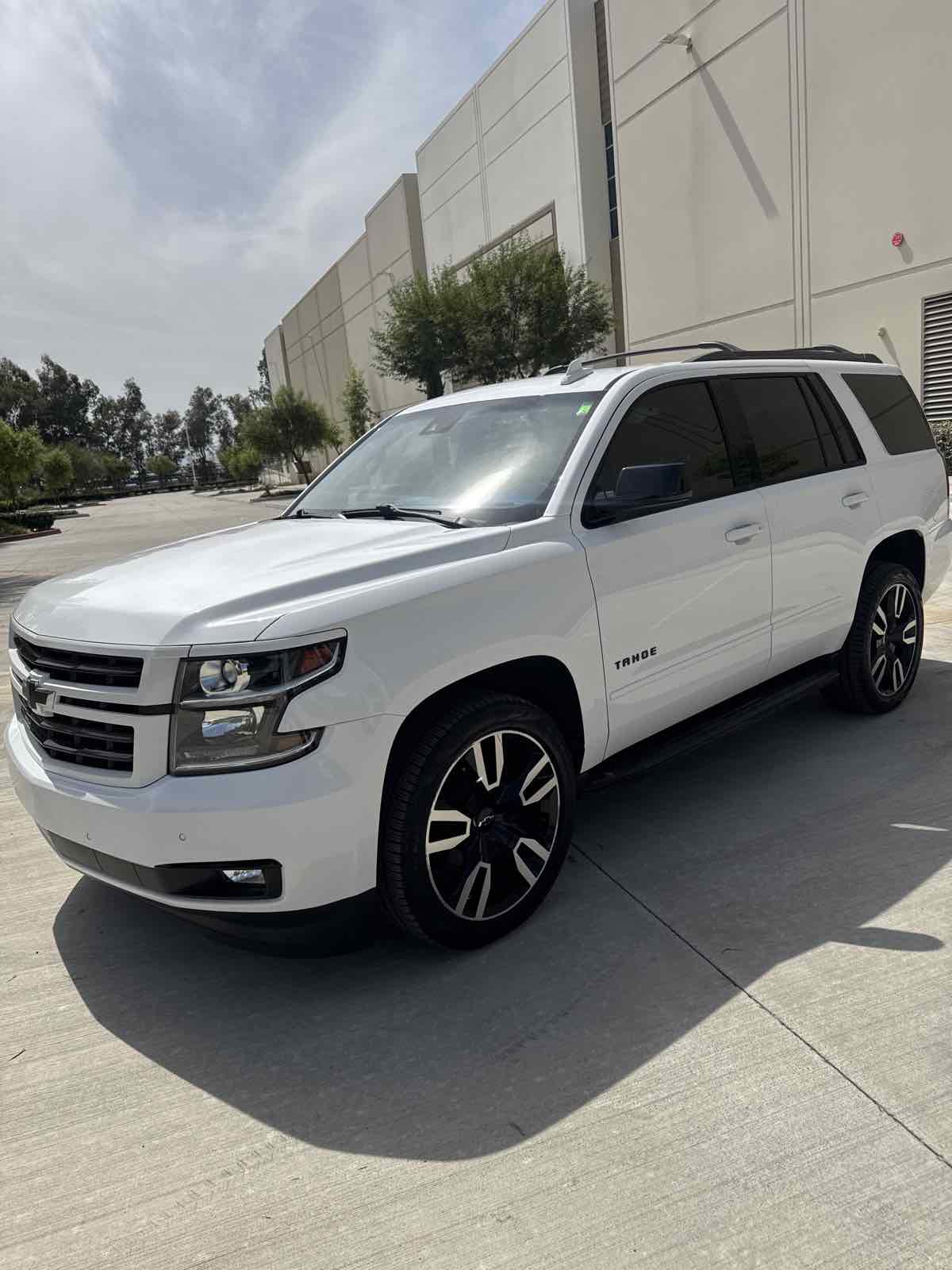 Used 2020 Chevrolet Tahoe Premier w/ RST 6.2L Performance Edition image 2