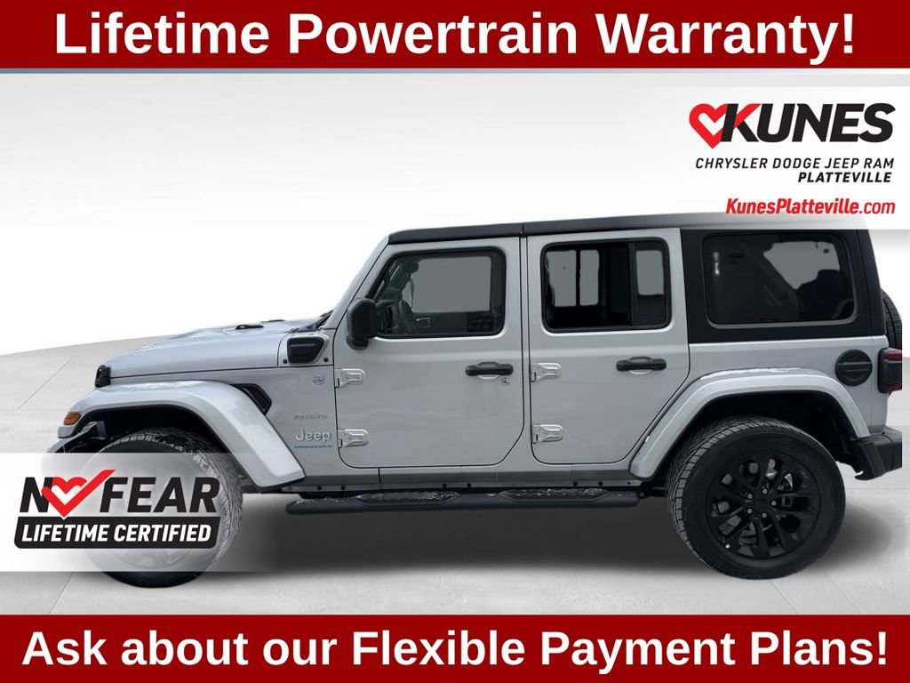 Used 2023 Jeep Wrangler Unlimited Sahara AWD/4WD image 8