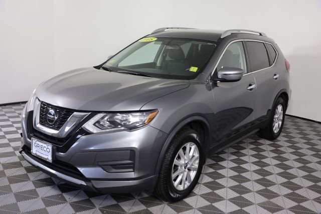 Used 2018 Nissan Rogue SV AWD/4WD image 3