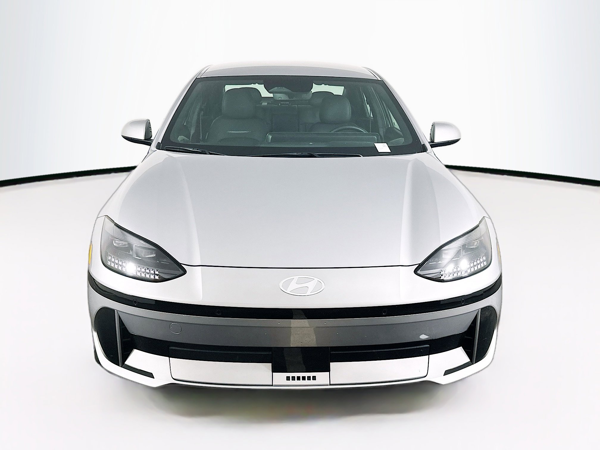 Used 2024 Hyundai Ioniq 6 SEL RWD image 2