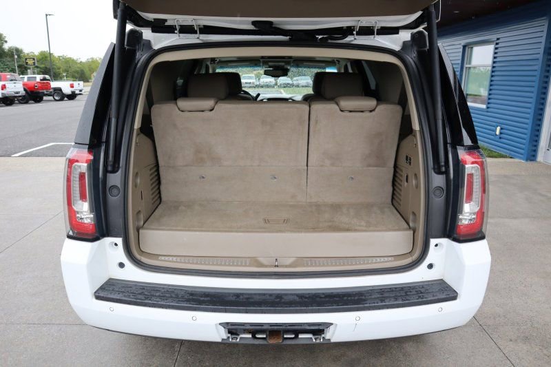 Used 2017 GMC Yukon SLT w/ Open Road Package image 19