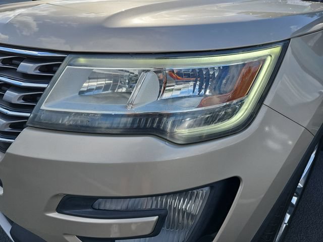 Certified 2017 Ford Explorer Limited FWD image 36