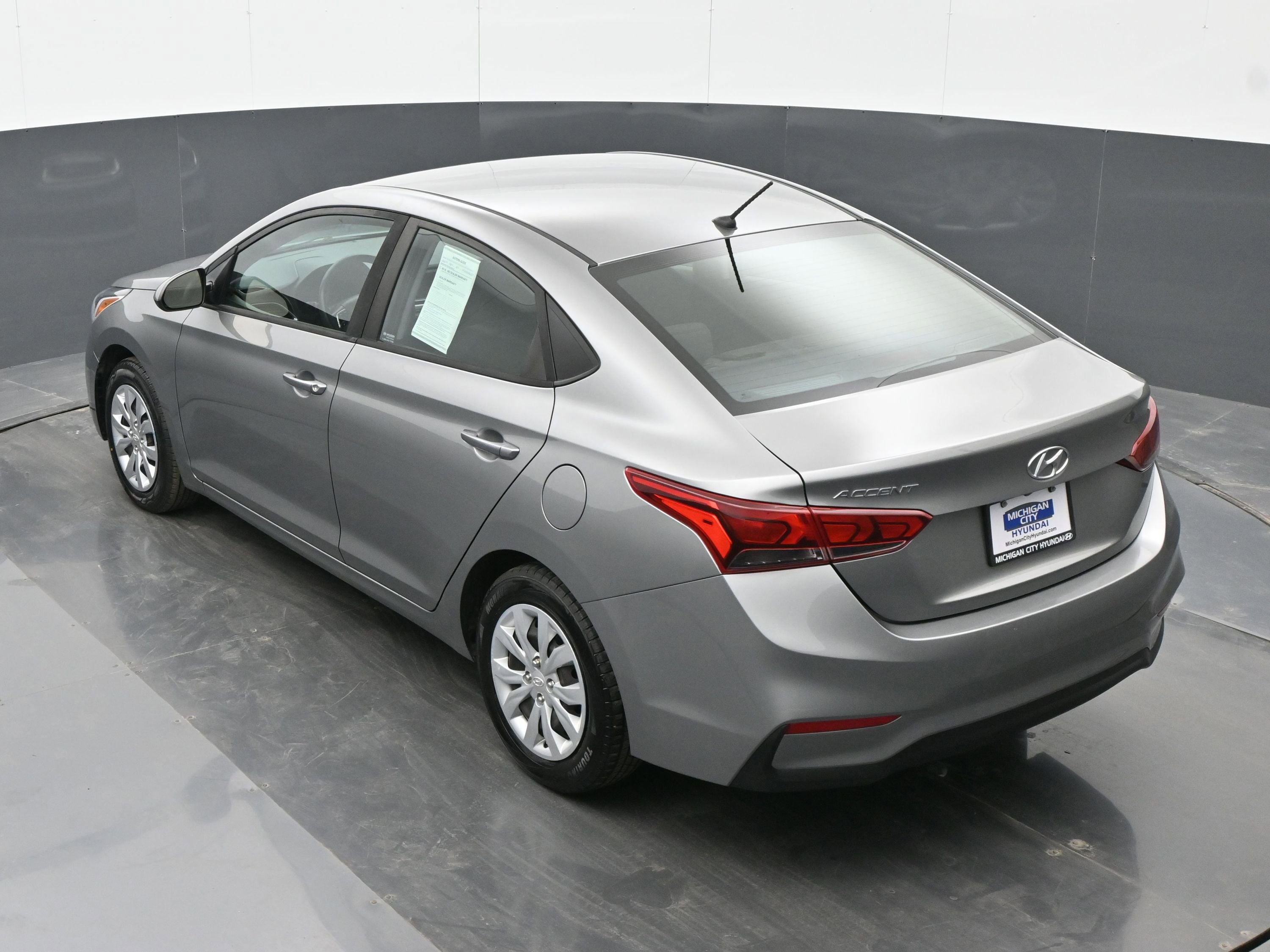 Certified 2022 Hyundai Accent SE image 33