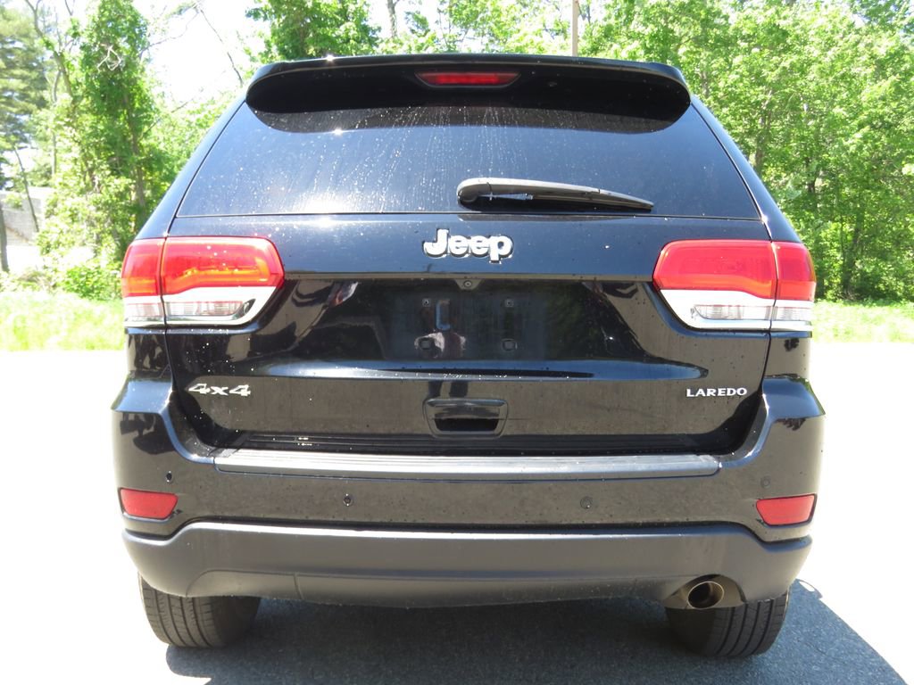 Used 2017 Jeep Grand Cherokee Laredo w/ Quick Order Package 23E AWD/4WD image 6