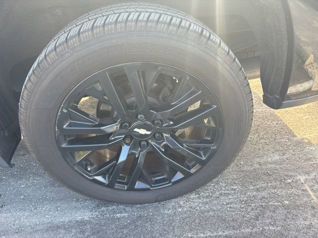 Used 2019 Chevrolet Silverado 1500 High Country w/ Technology Package image 7