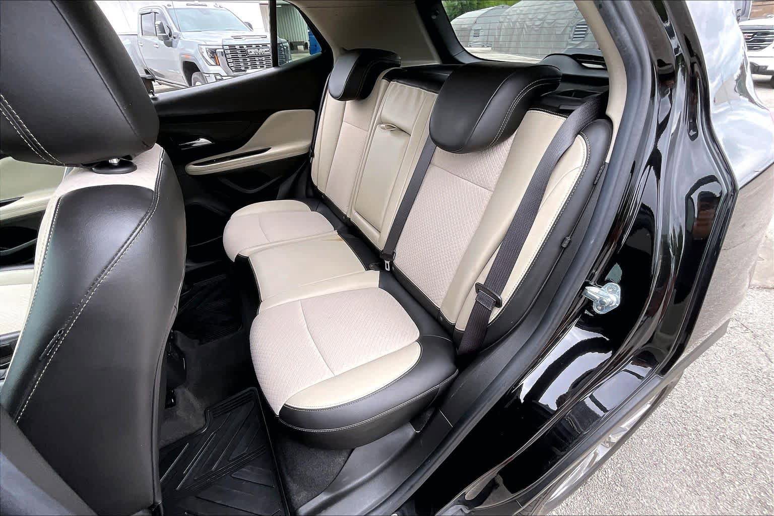 Used 2020 Buick Encore Preferred w/ Safety Package FWD image 19