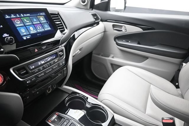 Used 2022 Honda Pilot Touring image 34