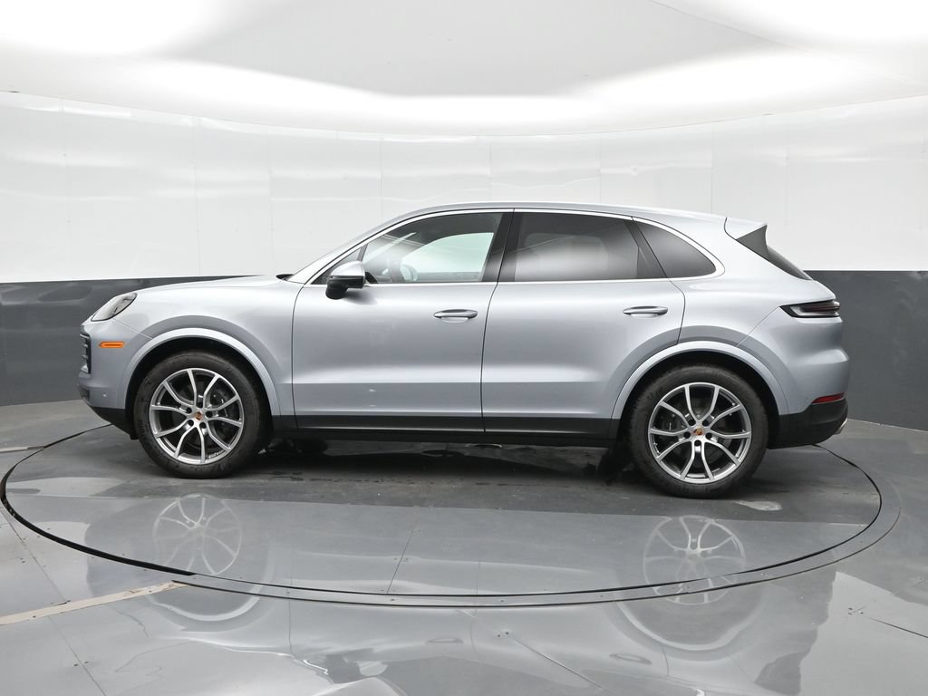 Certified 2026 Porsche Cayenne AWD/4WD image 2