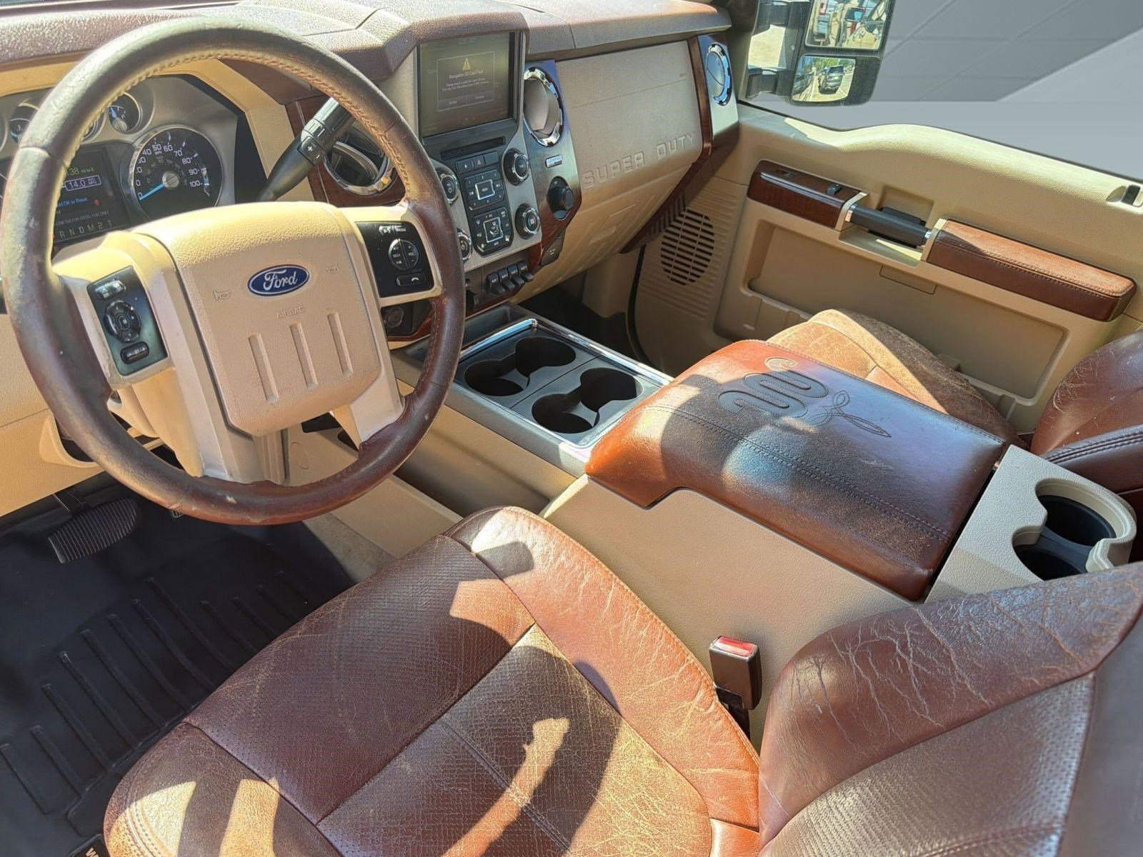 Used 2013 Ford F250 King Ranch w/ King Ranch w/Chrome Pkg image 4