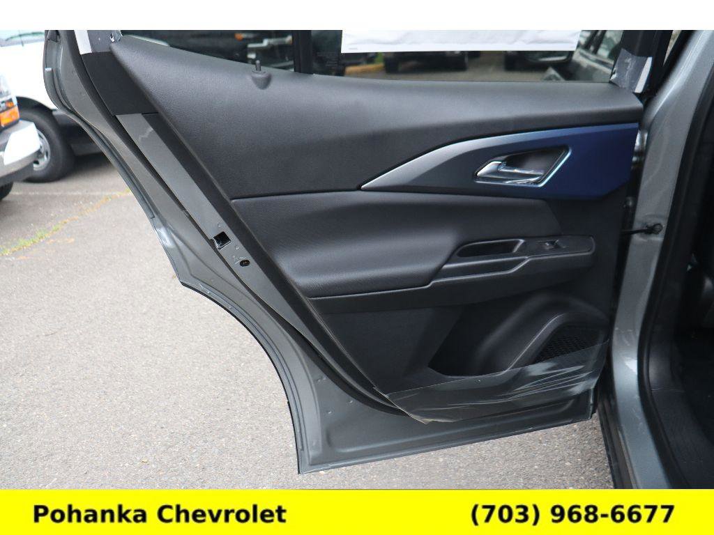 New 2026 Chevrolet Equinox EV LT FWD image 23