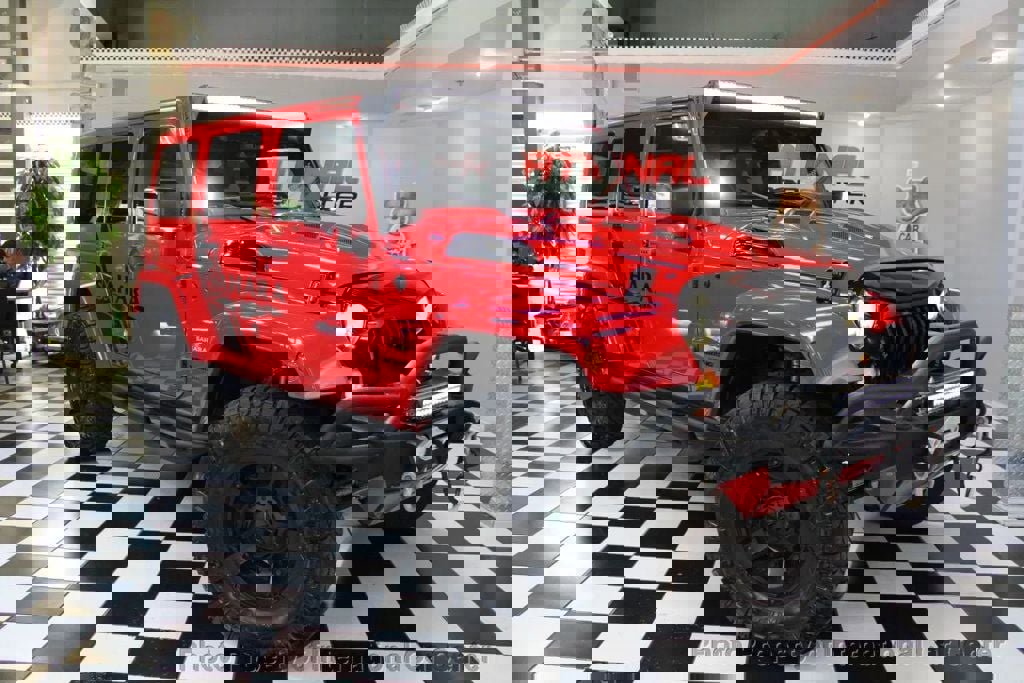 Used 2015 Jeep Wrangler Unlimited Sahara w/ Dual Top Group image 1