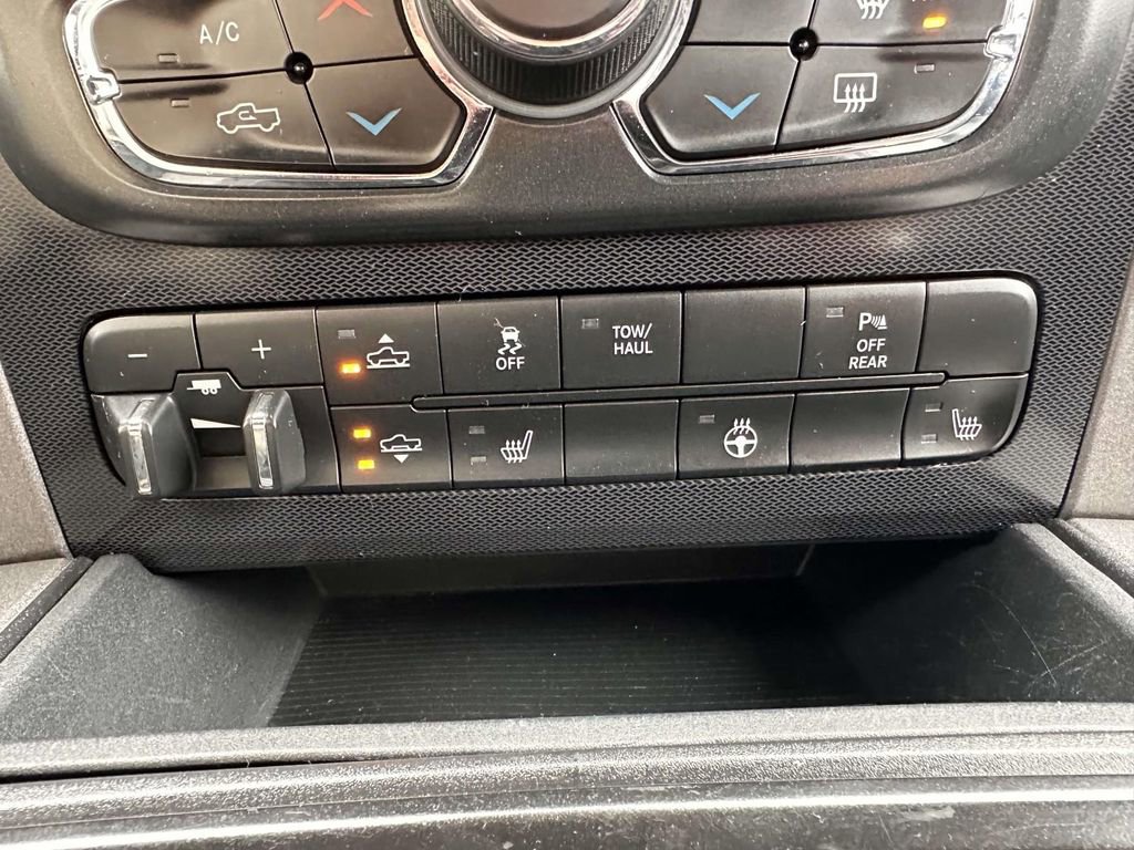 Used 2018 RAM 1500 Rebel w/ Luxury Group AWD/4WD image 23