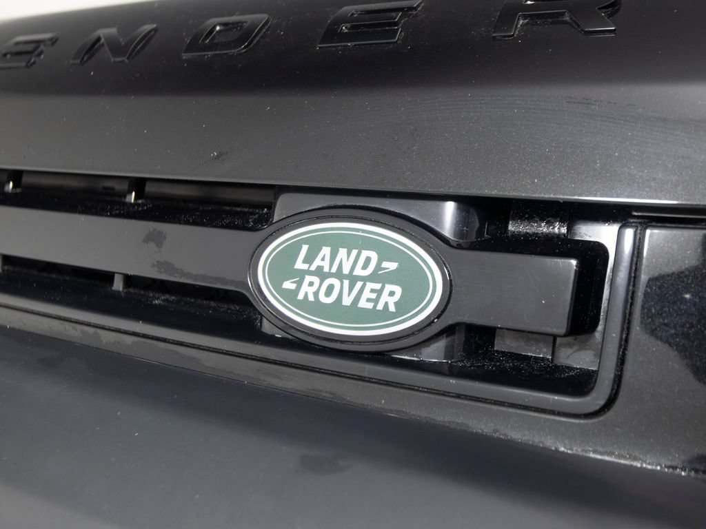 Used 2024 Land Rover Defender 90 X-Dynamic SE AWD/4WD image 37