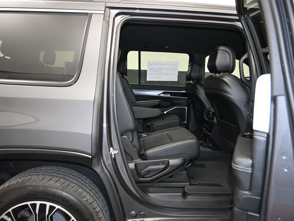 New 2026 Jeep Grand Wagoneer 4WD image 26