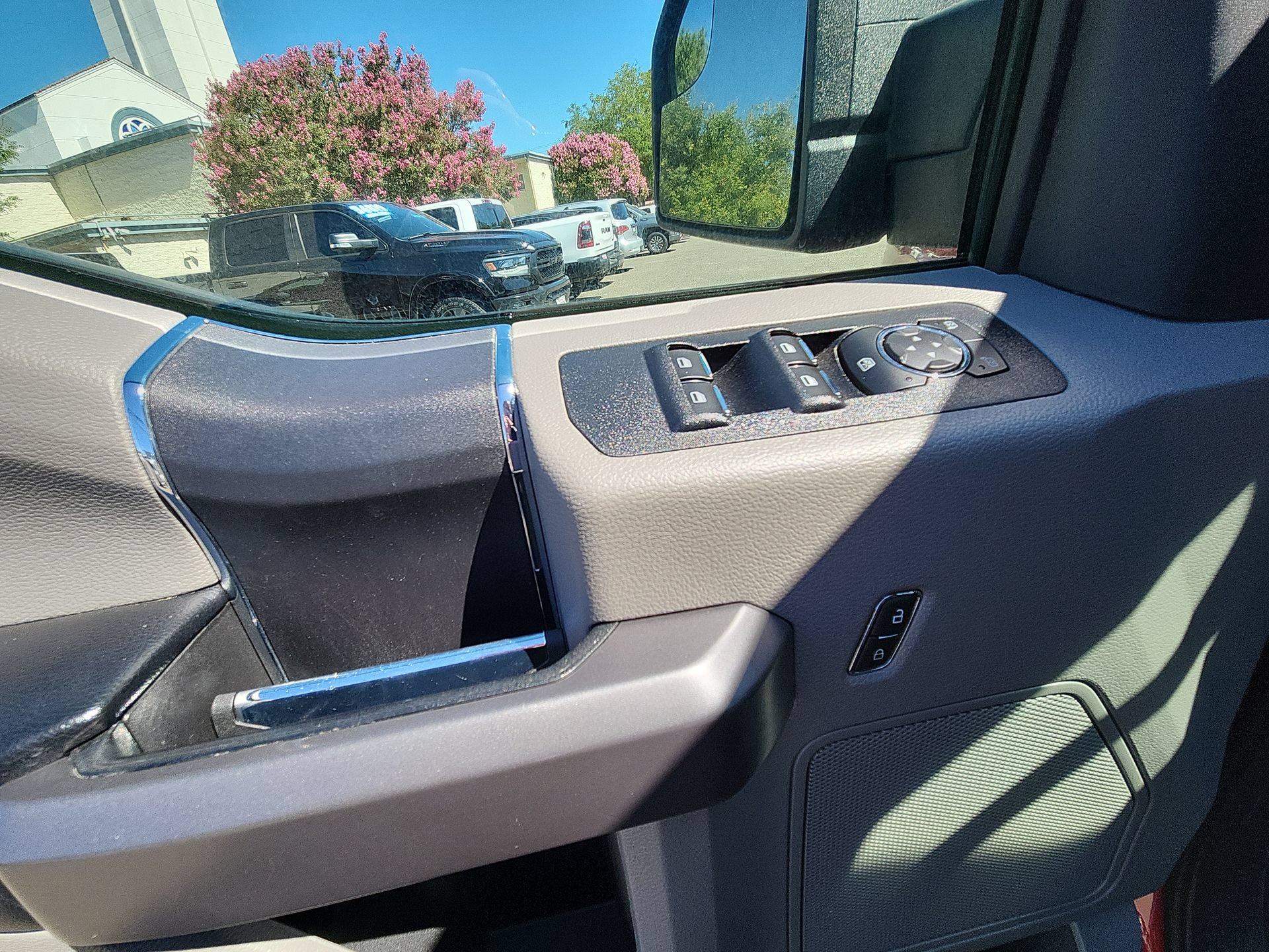 Used 2020 Ford F150 XLT RWD image 15