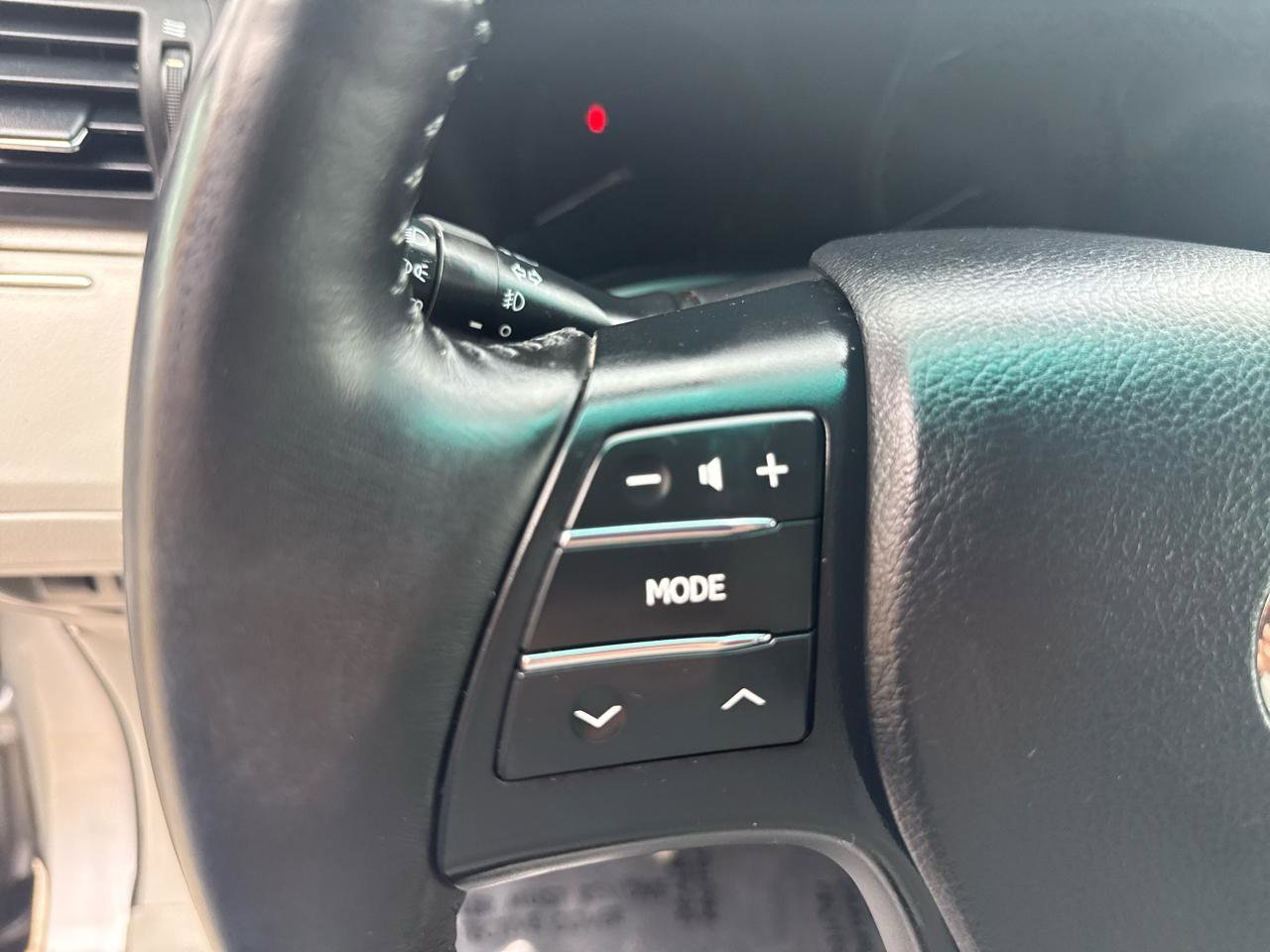 Used 2011 Lexus RX 350 2WD w/ Premium Pkg image 9