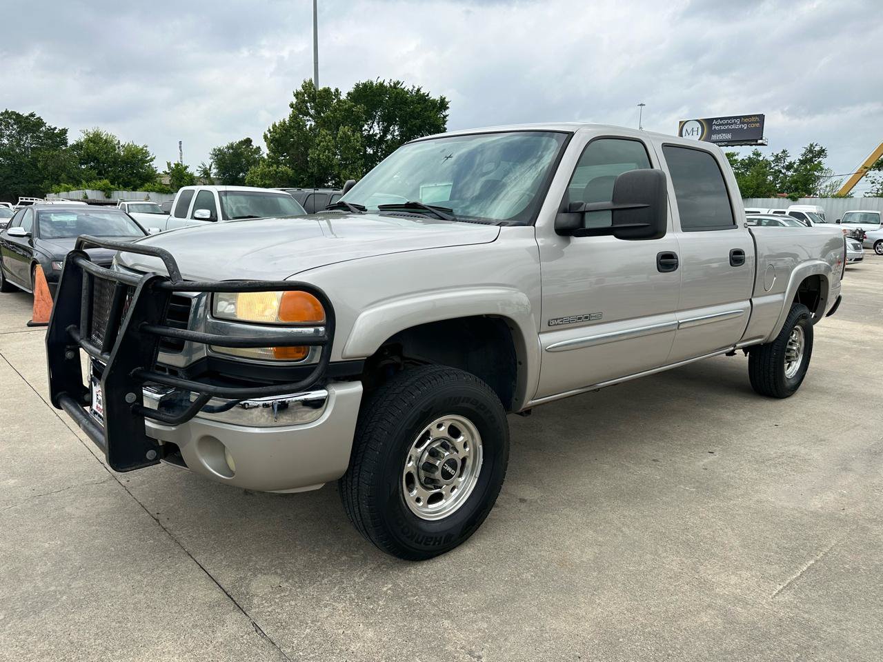 Used 2006 GMC Sierra 2500 SLE AWD/4WD image 2