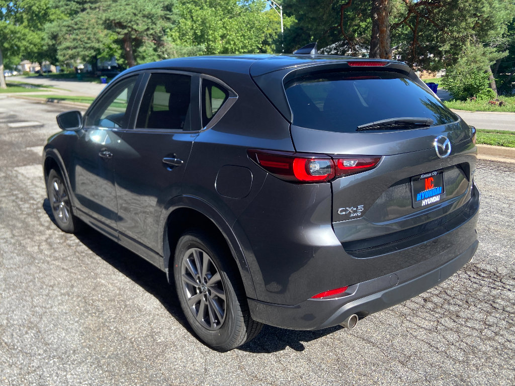Used 2024 MAZDA CX-5 AWD 2.5 S w/ Select Package image 4