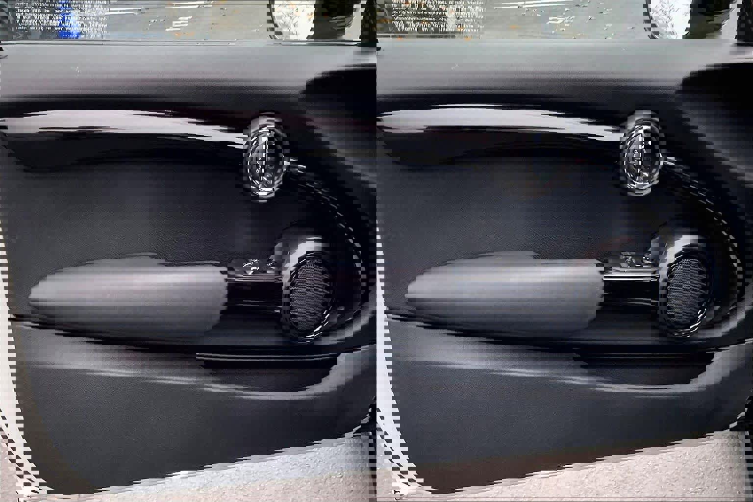 Used 2020 MINI Cooper 2-Door Hardtop image 24