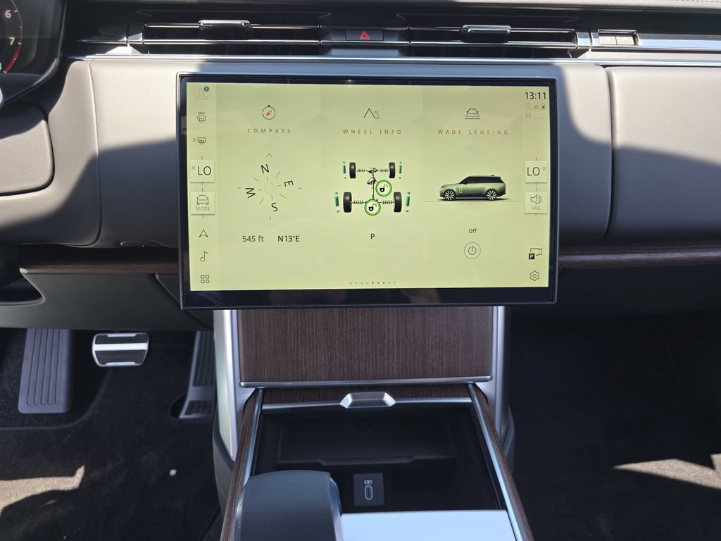 New 2026 Land Rover Range Rover Long Wheelbase SE AWD/4WD image 22