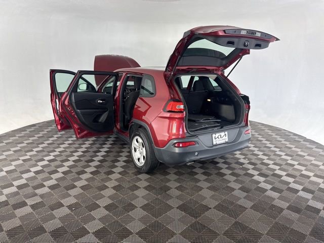 Used 2014 Jeep Cherokee Sport w/ Cold Weather Group FWD image 18