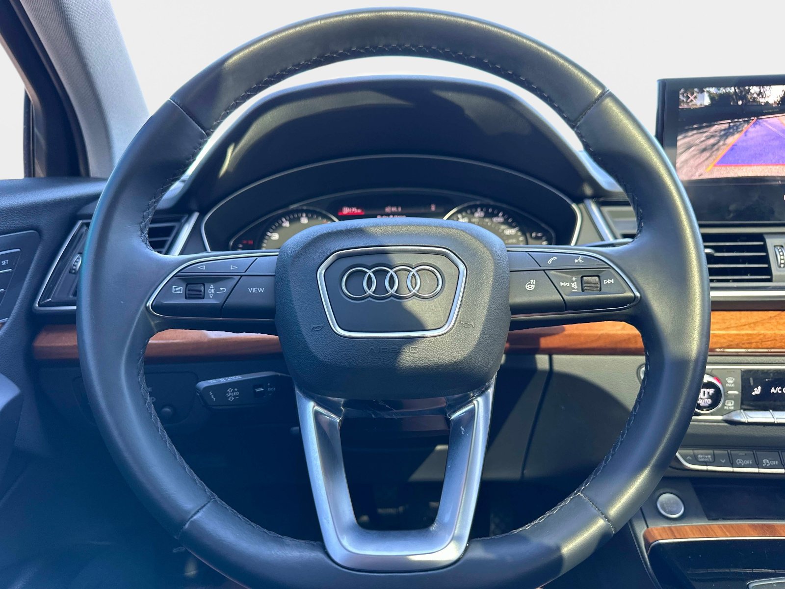 Used 2023 Audi Q5 2.0T Premium w/ Convenience Package image 28