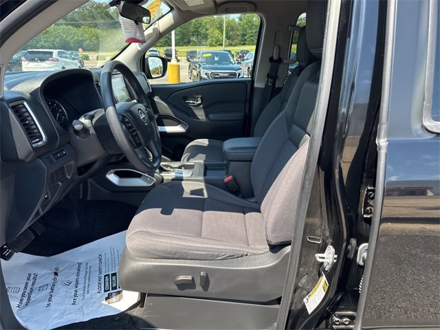 Used 2023 Nissan Frontier SV image 26