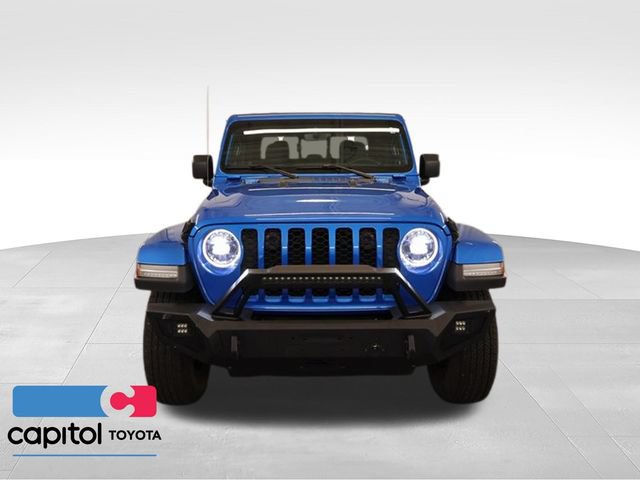 Used 2023 Jeep Gladiator Sport AWD/4WD image 6