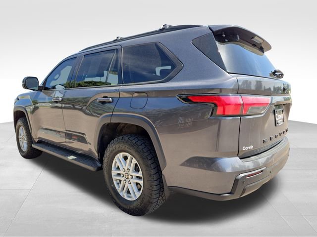 Used 2023 Toyota Sequoia SR5 w/ SR5 Premium Package AWD/4WD image 14