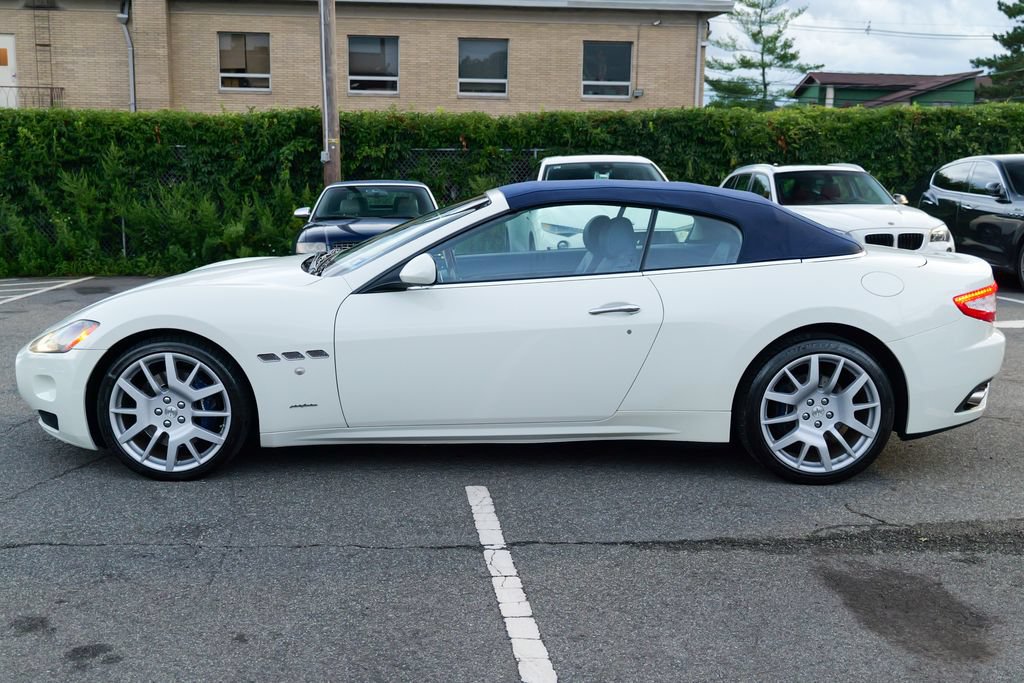 Used 2012 Maserati GranTurismo Convertible RWD image 4