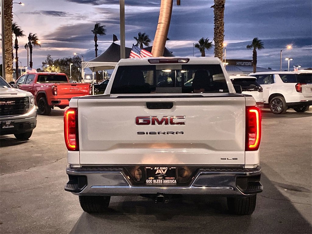 New 2026 GMC Sierra 1500 SLE image 14