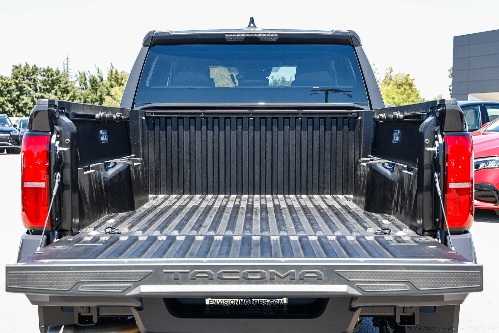 Used 2026 Toyota Tacoma SR5 AWD/4WD image 25