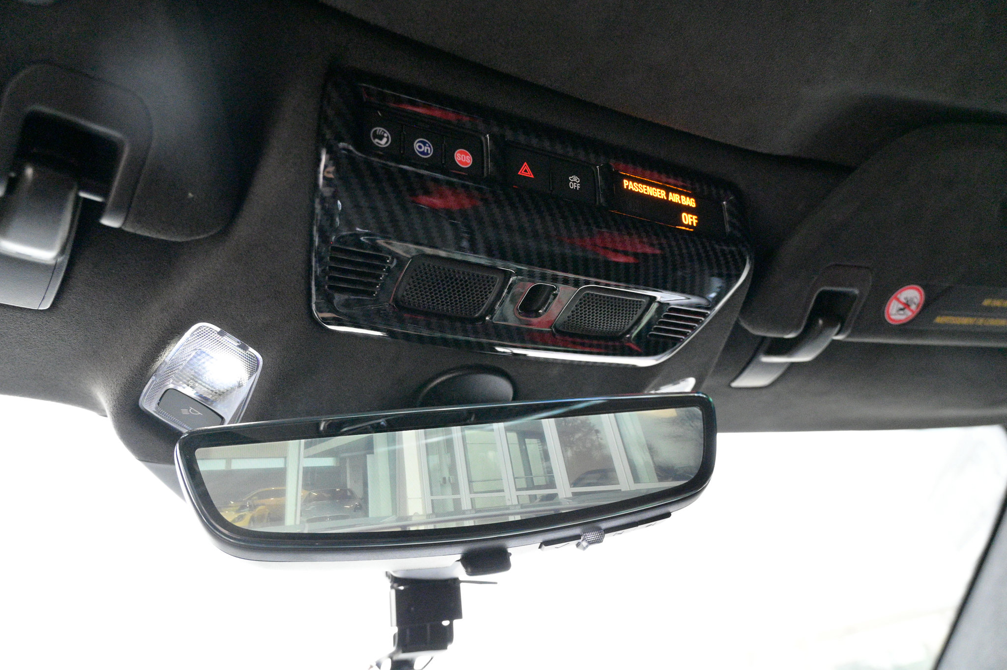 Used 2022 Chevrolet Corvette Stingray Premium Conv w/ Z51 Performance Package image 32